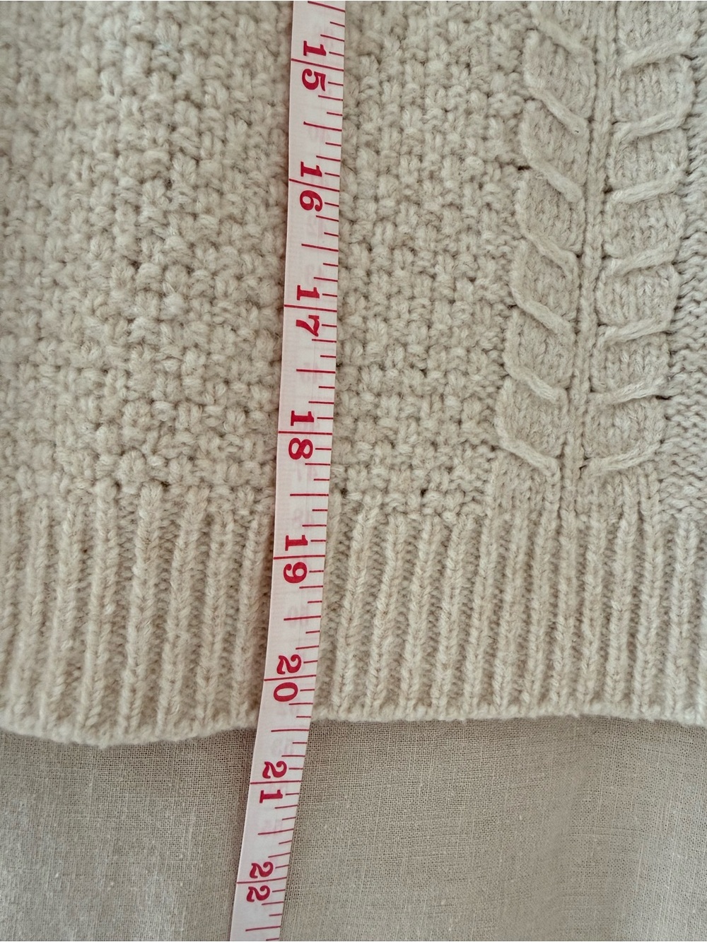 Vince Cropped Cable Knit Sweater | Wool Cashmere Blend | Ivory Chunky Knit - Picture 11 of 13
